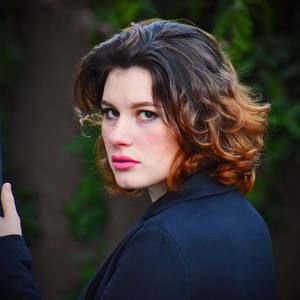 Meet your Posher, Ava